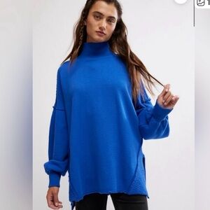 We The Free Mazarine Blue Wonderful Pullover Sweater M